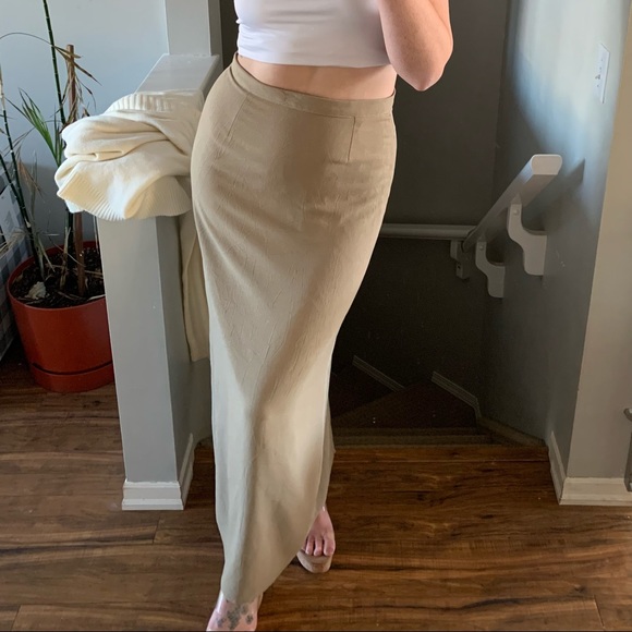 Vintage Maxi Skirt - Picture 10 of 16